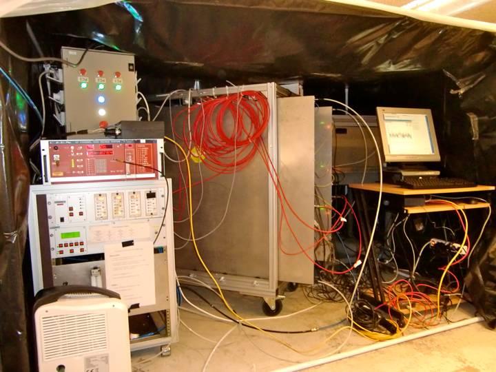 Muons experiment at Puy de Dôme The Grotte Taillerie Setup (2011) Remote detector