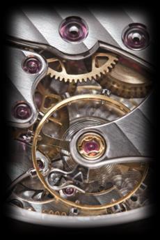 The ingenious mechanism of the opening of the dial becomes the DNA of the Chapter Three.