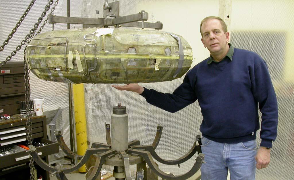 vacuum vessel to 4 K helium vessel Copper heat exchange