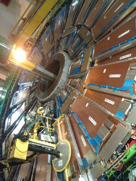 Cathode Strip Chambers Upgrade Addition of descoped ME4/2 Add 4 chamber segment coverage for 1.2 < η < 1.