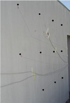 10 2 Experimental Studies on Hygrothermal Behaviour of ETICS T10 T7 T4 T1 T11 T8 T5 T2 T9 T6 T3 Fig. 2.1 Thermocouples location on the North façade of the building Fig. 2.2 Configuration of the wall under study Finishing Coat (e = 0.