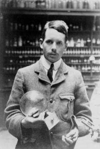 Henry Moseley 1888-1915 Arranged elements by increasing atomic number Discrepancies
