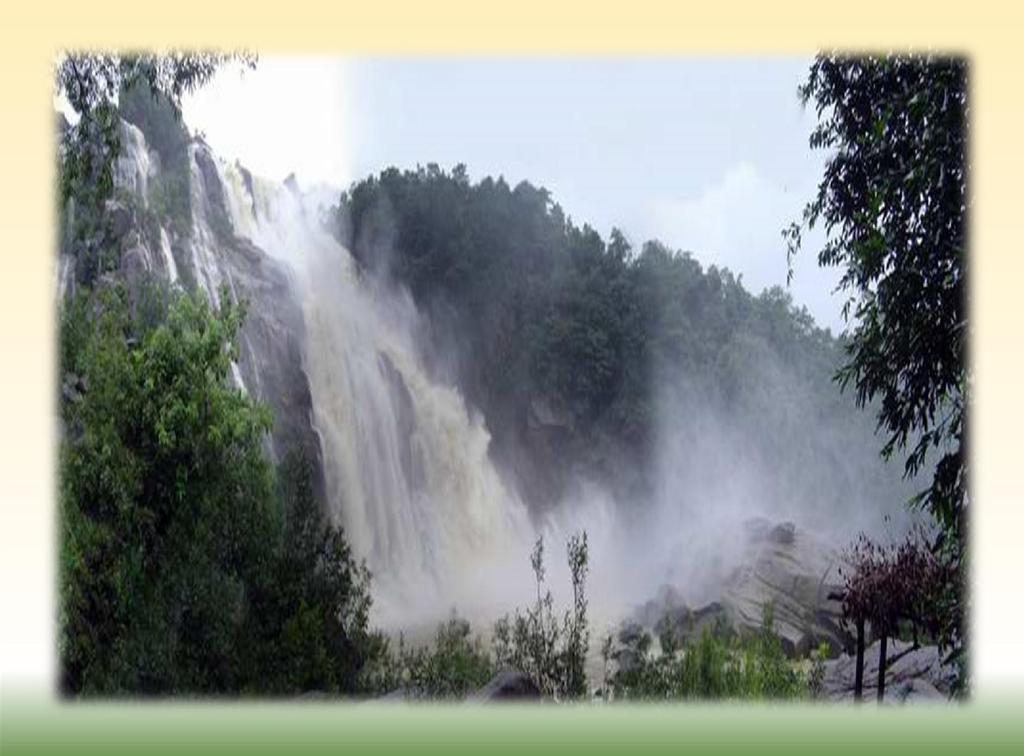Dassam Fall, Hundru Fall, Jonha Fall, Hirni Fall and Panchghagh Fall are known for natural beauty.