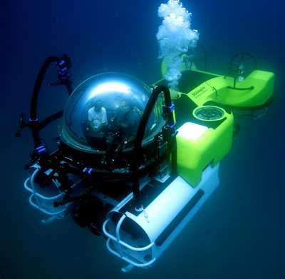 Submersibles Submersibles are small underwater crafts used for deep-sea research Today, many submersibles are