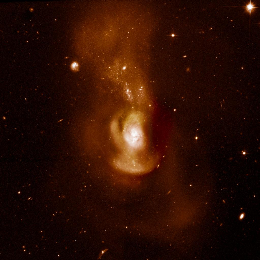 M INOR MERGERS WITH MINOR AXIS DUST LANES minor mergers: gas brought in by disturbing companion galaxy generally at large radii in merger remnant (Bournaud et al.