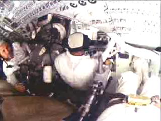 What makes free-fall an inertial frame? Think back to the astronauts 3/9/15 13 Apollo 10: Lots of gravity, but everything is falling together EQUIVALENCE PRINCIPLES!