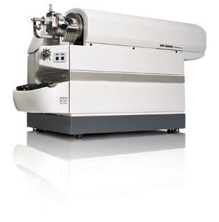 TM Mass Spectrometry Systems from the Leader in Life Science MS TRIPLE QUADRUPOLE LC/MS/MS SYSTEMS The API 2000 LC/MS/MS System The Entry-level System for Routine Laboratories The API 2000 LC/MS/MS