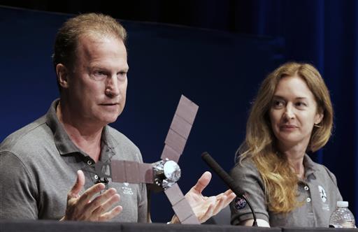(AP Photo/Richard Vogel) A 1/4 scale model size of NASA's solar-powered Juno expected to reach Jupiter and go into orbit around the Rick Nybakken, Juno project