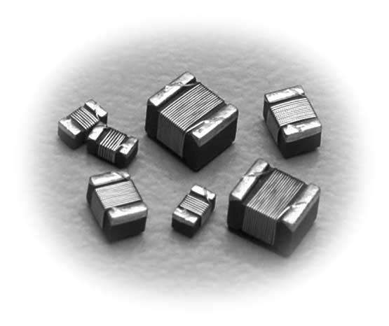 K high inductor features Surface mount Flat top suitable for high speed pick-and-place components Excellent high frequency applications High factors and self-resonant frequency values : Black body
