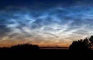Even though the sun has set, its light is reflected off the fine dust in the mesosphere. Noctilucent clouds can also be seen 90-120 minutes before sunrise low down in the southeast.