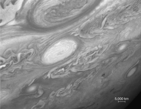 different hydrogen compounds These compounds make clouds of different colors Jupiter s colors