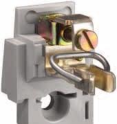 Flat terminals with screws are suitable for connecting busbars or cable lugs.