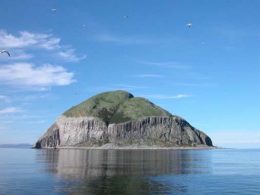 Ailsa Craig Microgranite: the nearly perfect rock The