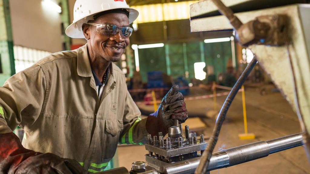 Kipushi, DRC Machining a new motor shaft at Kipushi s extensive workshop as part of the ongoing