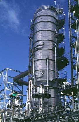 Distillation Column Reflux Condenser Bottoms Reboiler Inside the Column Separator