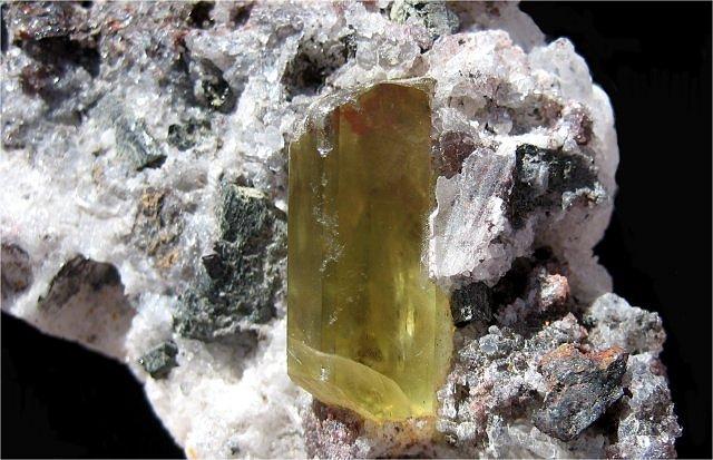 Other minerals phosphates non-silicates carbonates sulfates sulfides phosphates apatite Ca 5 [(F, Cl, OH)/(PO 4 ) 3 ] accessory (finely spread) in all magmatic and metamorphic rocks not