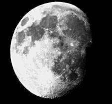 Getting the filtering right seems to be the key to obtaining good Moon images. 70AT 1x electronic eyepiece This image was taken using the Meade green filter.