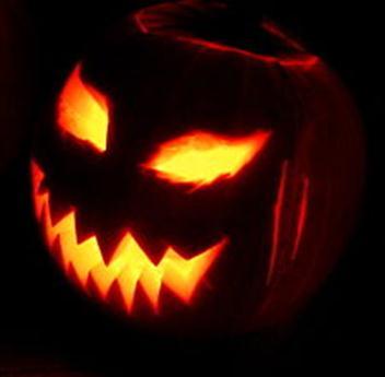 Halloween in England In England there are a lot of Halloween traditions, which include: Carving pumpkins