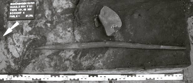 Schöningen, Germany, 337-300 kya years ago Flint Scraper Bone fragment Throwing Stick Excavation of