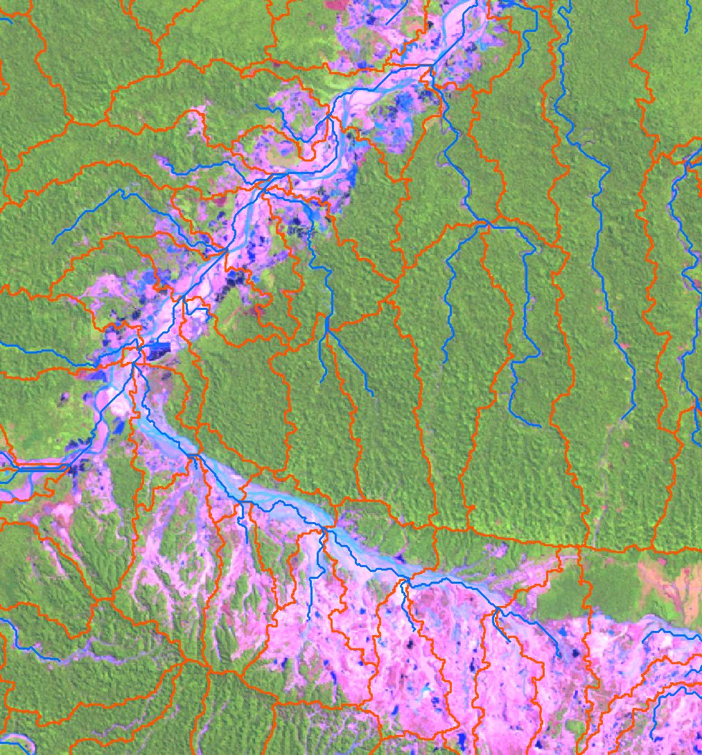 Figure 18: Satellite image (bands 5, 4, 3) showing mined areas, drainage lines, and catchments Delineating the Puquiri subwatershed within the Alto Madre de Dios watershed In small Puquiri