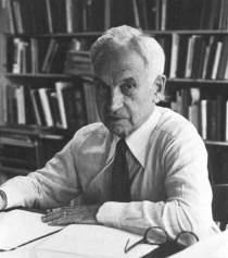 Ernst Mayr difficult, due to continuum of evolutionary processes and products emphasis on reproductive