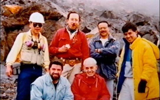 In the eruption of January 14, 1993, six scientists died.