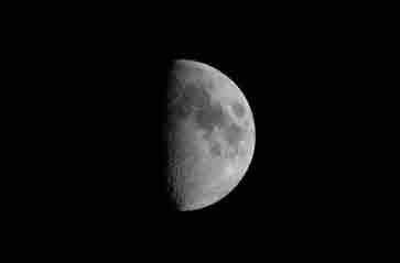 Image 5 - The author took this image of the first-quarter moon with the ProED 100 and a Canon 600D DSLR camera, 1/250s exposure. Image 6 - The ProED 100 set up for observing in the author s backyard.