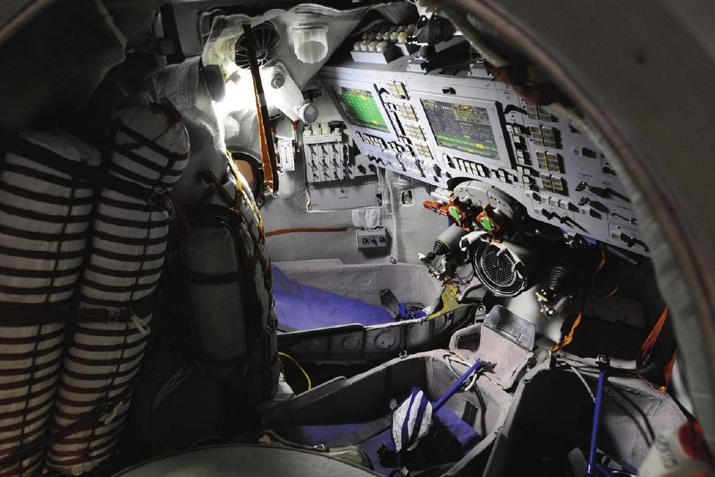 The astronauts still train their flight to the ISS in the Russian Sojus capsule.