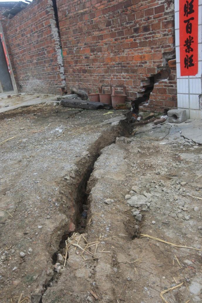 by designing infrastructure to better withstand subsidence. An on-site investigation revealed that initial collapses occurred during heavy rainfall. The precipitation, as high as 469.
