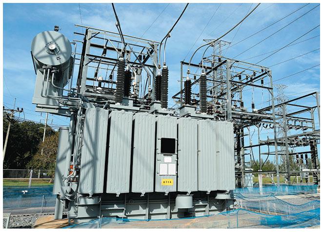 Transformers A step-up transformer, with N 2 >> N 1, can boost the voltage of a generator up to several hundred thousand volts.
