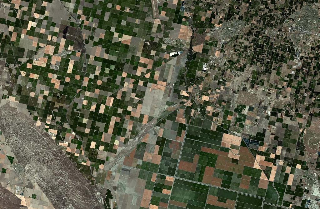 Crop fields in Corcoran, CA (US) DEIMOS-1, June 2012 22 m Multi-spectral (R,G,B) 2 CSCDA Data