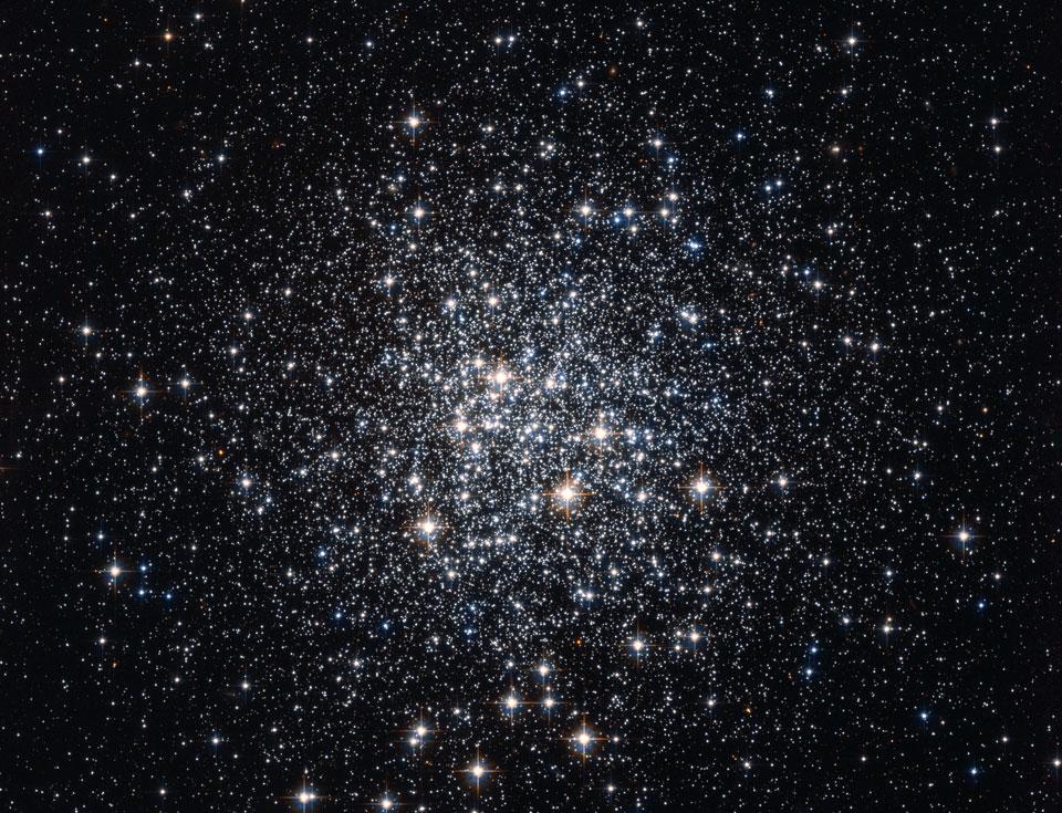 Globular clusters Tens of thousands of stars, all gravitationally bound to each one another Globular clusters