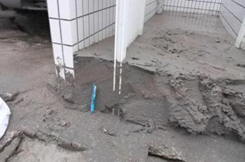 Fig.2.1. Liquefaction damage in Tokyo Bay area Fig.2.2. Sedimentation of the sand boiling in Urayasu Fig.2.3.