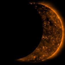 Lunar Eclipses During a lunar eclipse, Earth comes between the sun and the moon. Lunar eclipses can happen only during a full moon.