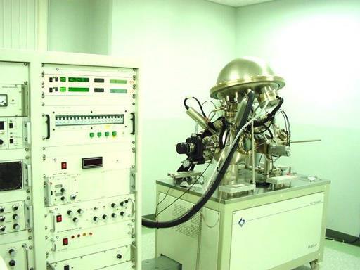 1) X-ray photoelectron spectroscopy (XPS) ESCA(Electron Spectroscopy for Chemical Analysis) XPS is also known as ESCA (Electron Spectroscopy for Chemical Analysis), an abbreviation introduced by Kai