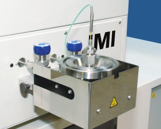 The reactor is designed to be easily detached and transferred into a glovebox, in which air or moisture sensitive samples can be safely loaded or unloaded.