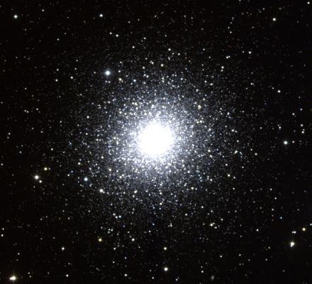 M2 Globular Cluster Constellation Aquarius 21 : 33.5 (h:m) -00 : 49 (deg:m) 37.5.0 (kly) 6.5 (mag) 16.