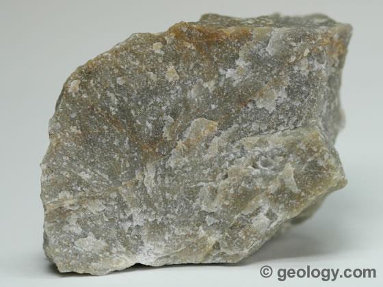 Nonfoliated rocks have mineral grains arranged randomly