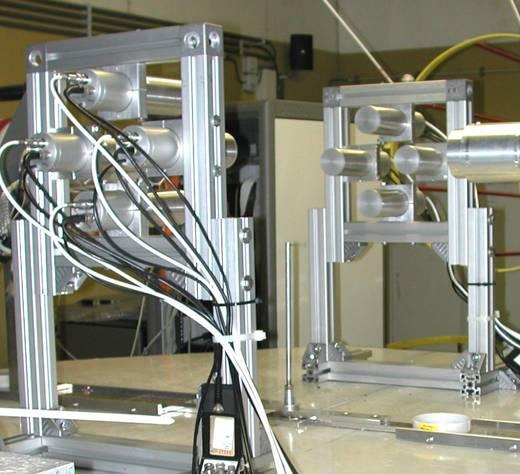 99.999% D, 3 mm thick, 70 mm diameter Li-glass setup Eight Li-glass detectors
