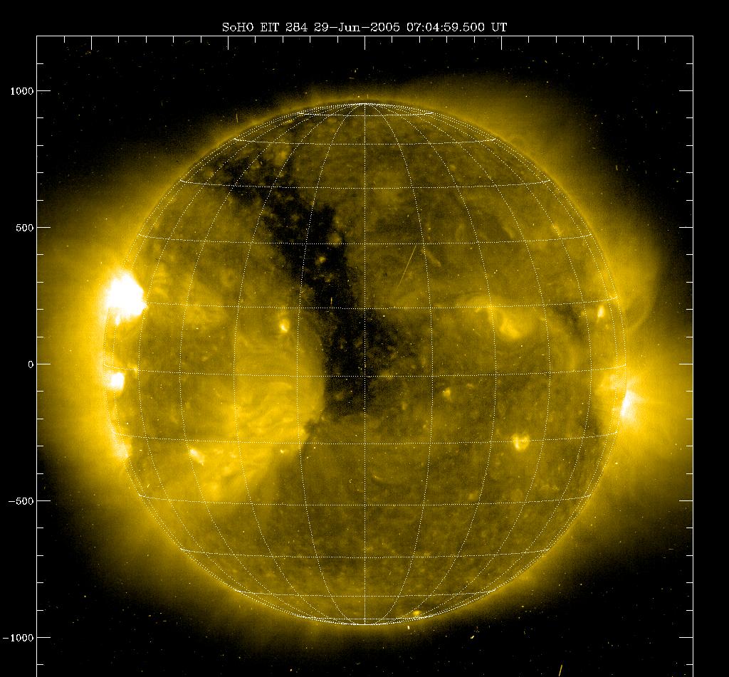 Interpretation: (Possible related solar events) Active Region AR0781 CMEs) Coronal hole on the