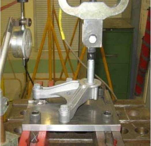 MATERIAL AND METHOD The traction tests (Fig. 2) are made with a hydraulic cylinder and a rod placed on the tested part.