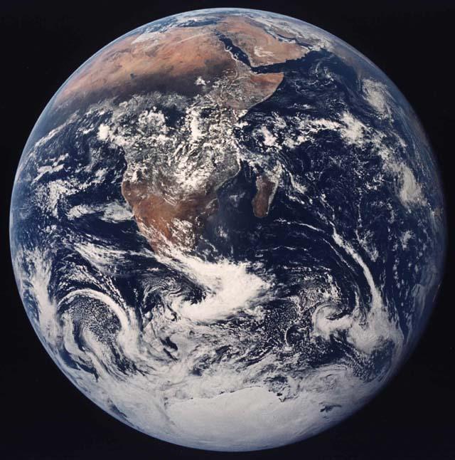 Earth as a Planet If you were an astronomer on Mars looking at Earth though your telescope, what aspect or feature