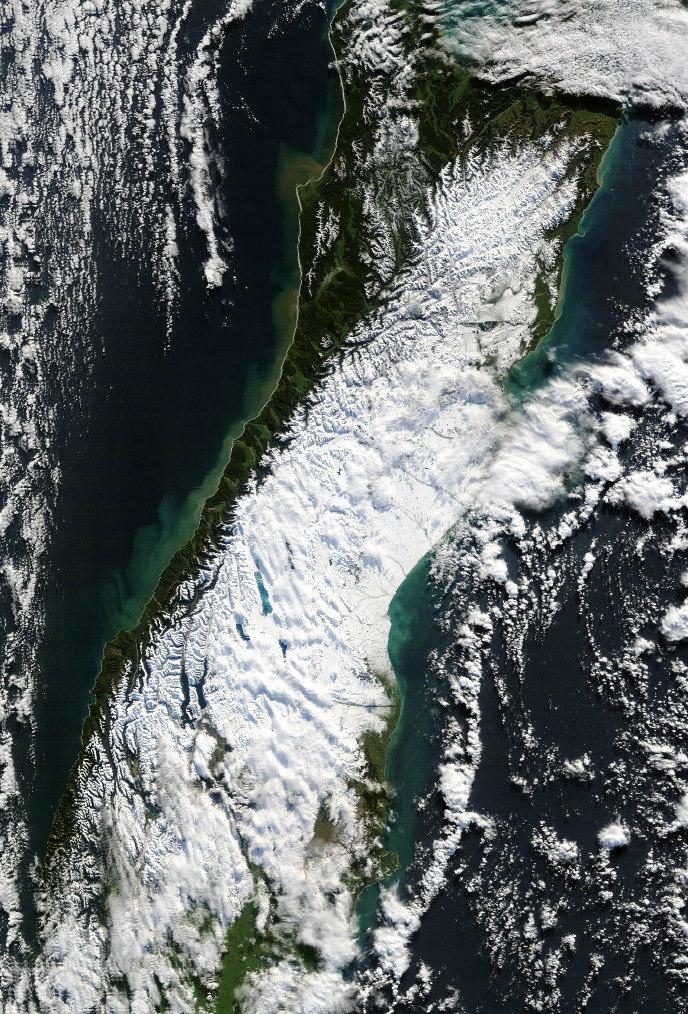 Preliminary analysis of the 12 June 2006 Canterbury snow storm Satellite image of the South Island
