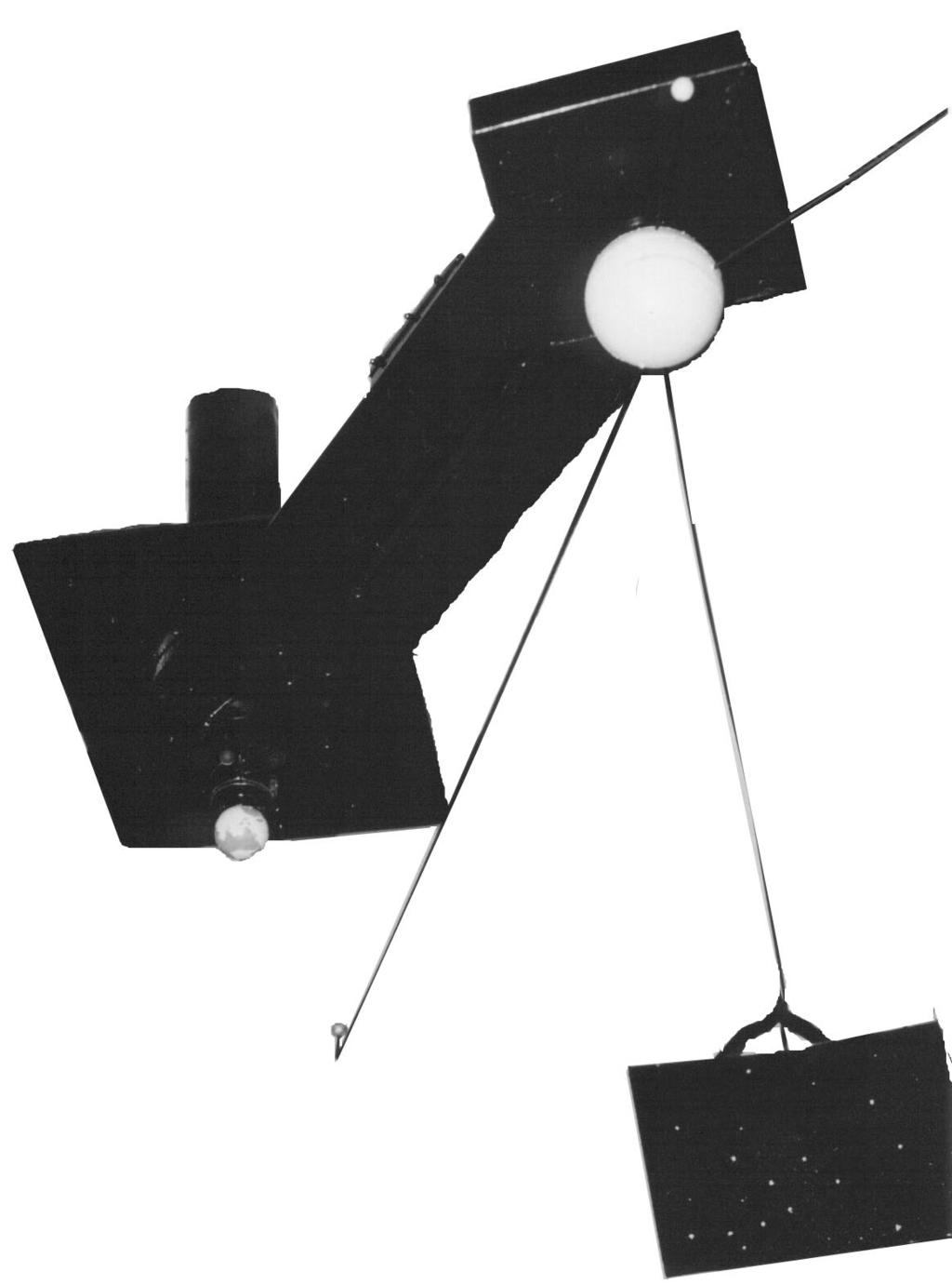 8 The Geocentric Orrery left, with Mars above it and to the right. The black rectangle at upper right represents the stars.