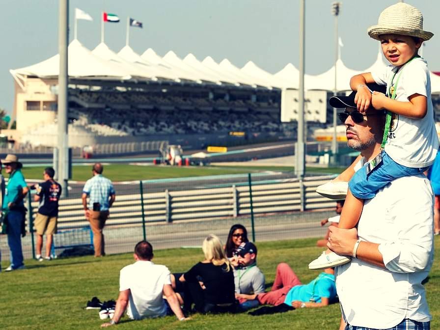 T H E V I E W Opposite the North Grandstand trackside, Abu Dhabi Hill is one of Yas Marina Circuit's iconic landmarks.