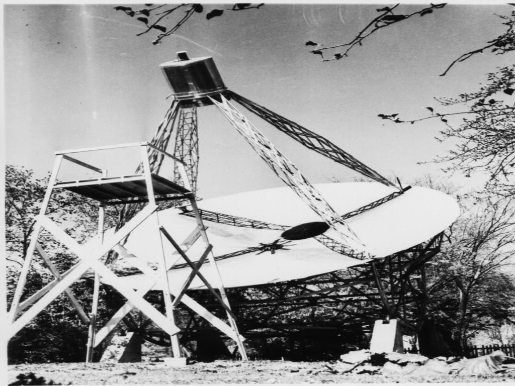 Grote Reber W9GFZ First radio astronomer Telescope built in 1937 in his yard 31 diameter, 20 focal length Built by Reber and 2 friends over 4 months Recorded signals at night to avoid interference
