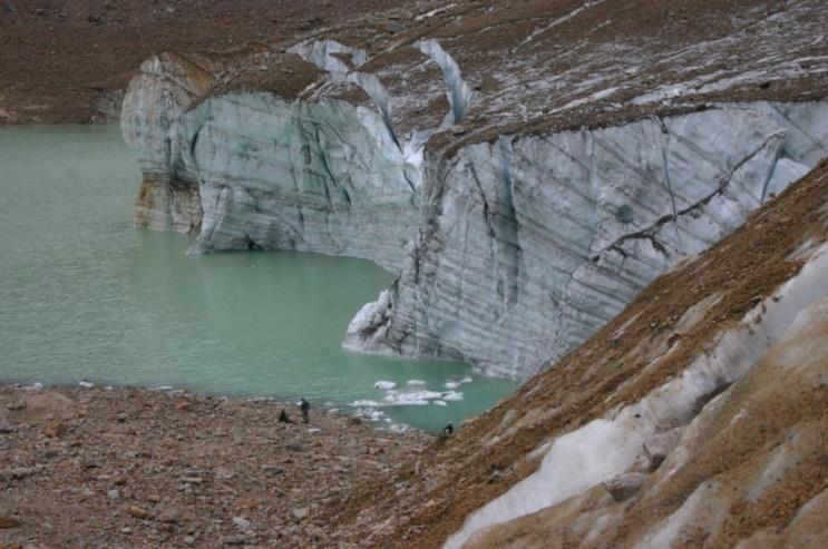 Deposition - Ice Glacial flows of ice become slower when the ice begins melting Deposits left by glaciers: The deposits of these rivers look similar to normal river deposits and are called outwashes.