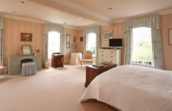 The Property Prowtings is an impressive village house of over 5200 sq ft with well proportioned, elegant, light rooms.