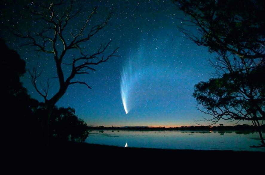Comet Superstition Throughout history, comets have been considered as portants of doom, even until very recently: Appearances