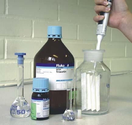 the flask Store Store flask the flasks for 3 for 3 hours Spike paper with hexanal solution and For each sample, each